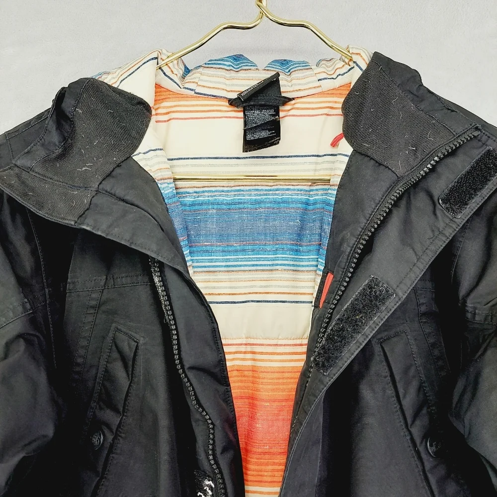 The North Face Boy Black Side Pockets Hooded Zip Up Winter Jacket Z73
